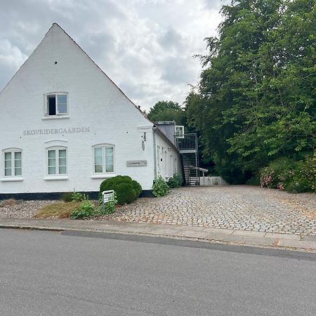 Skovridergaardens Ferielejligheder Aabenraa Bagian luar foto