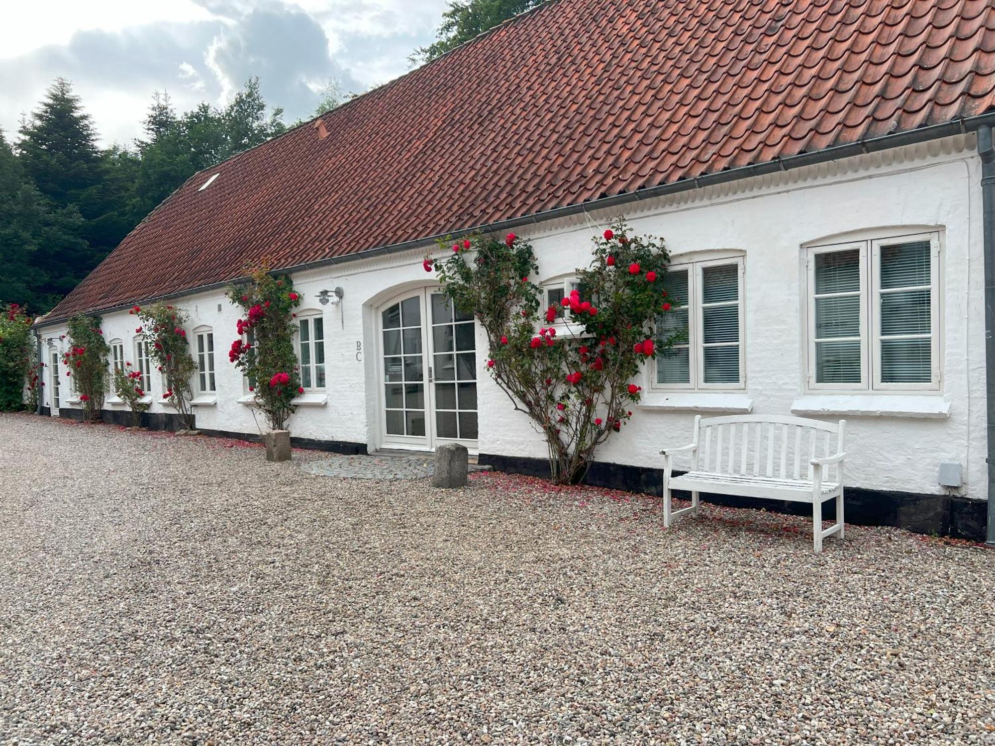 Skovridergaardens Ferielejligheder Aabenraa Bagian luar foto